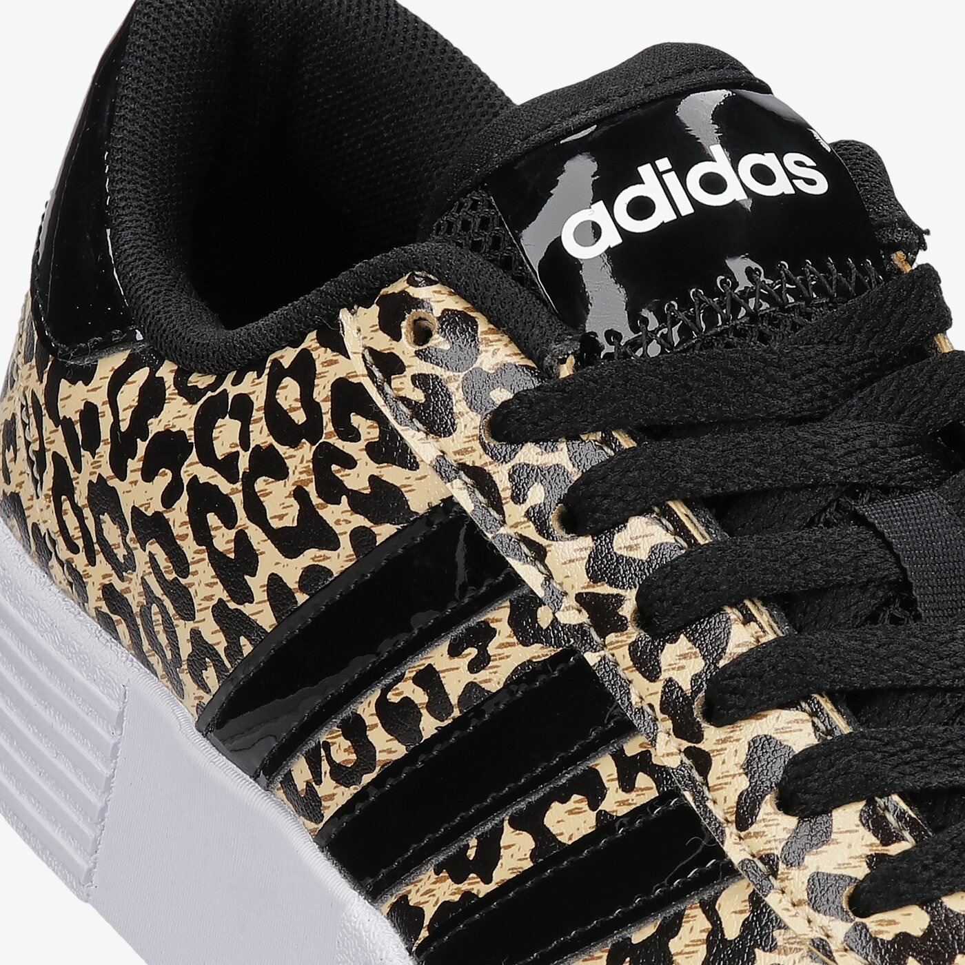 Buty sportowe damskie ADIDAS COURT BOLD fy9994 kolor multicolor