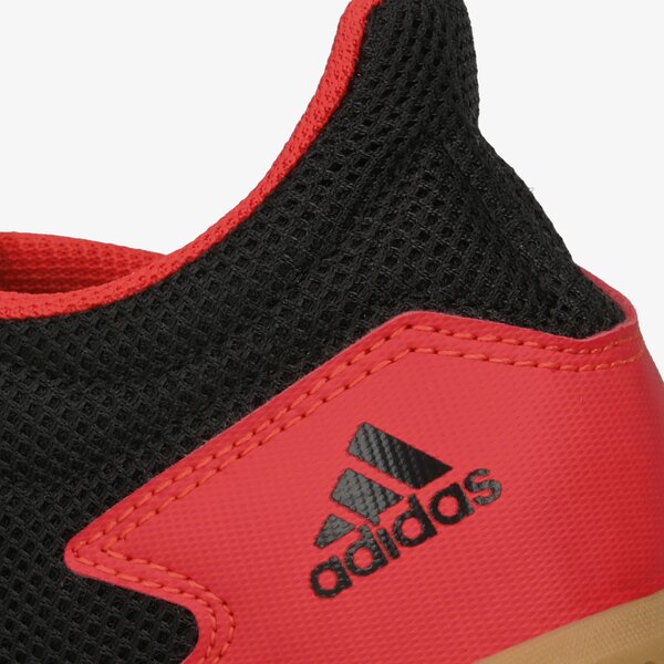 Buty piłkarskie męskie ADIDAS PREDATOR 20.4 IN SALA ee9580 kolor czarny