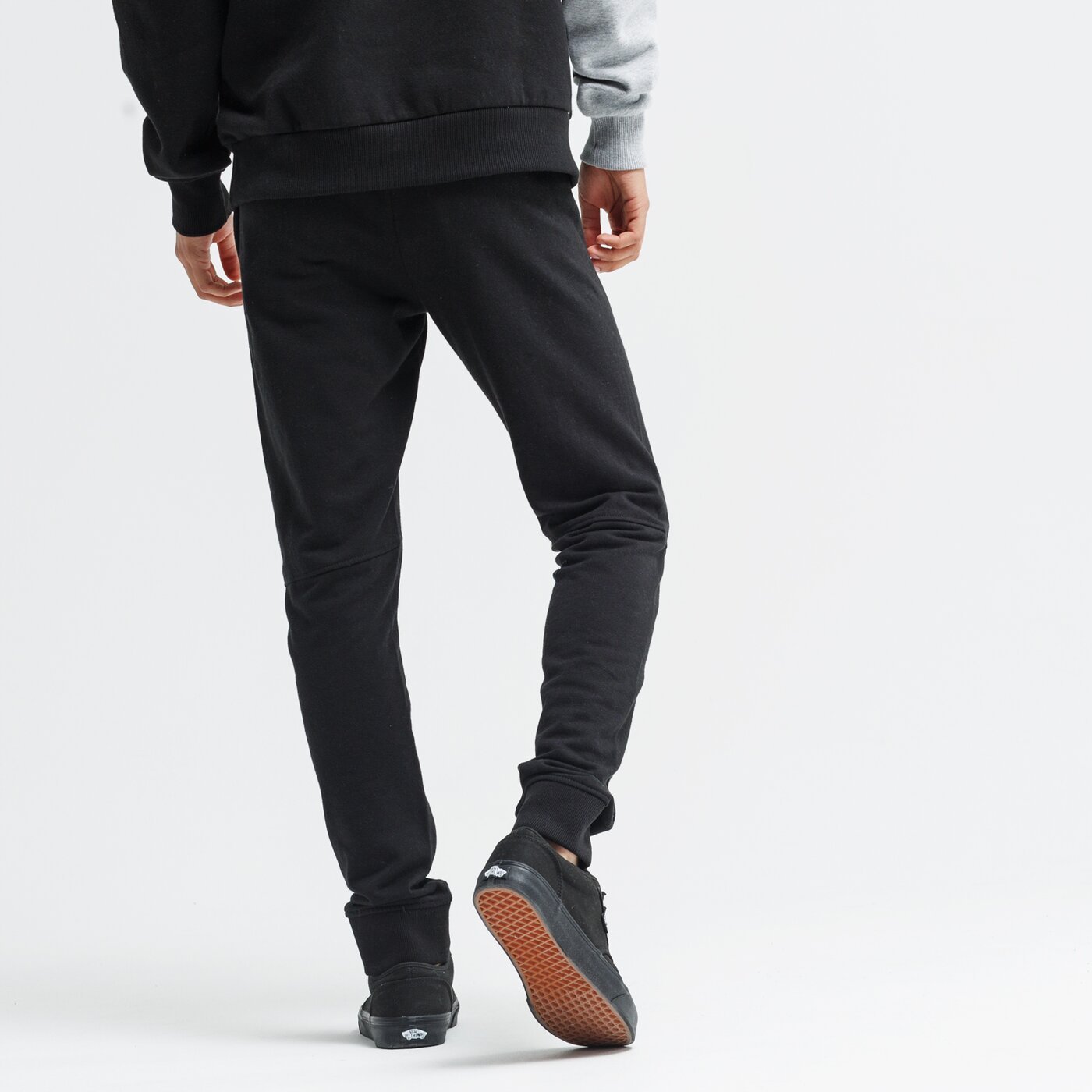 Spodnie dresowe męskie UMBRO SPODNIE SLIM FIT FLEECE 65513u-060 kolor czarny