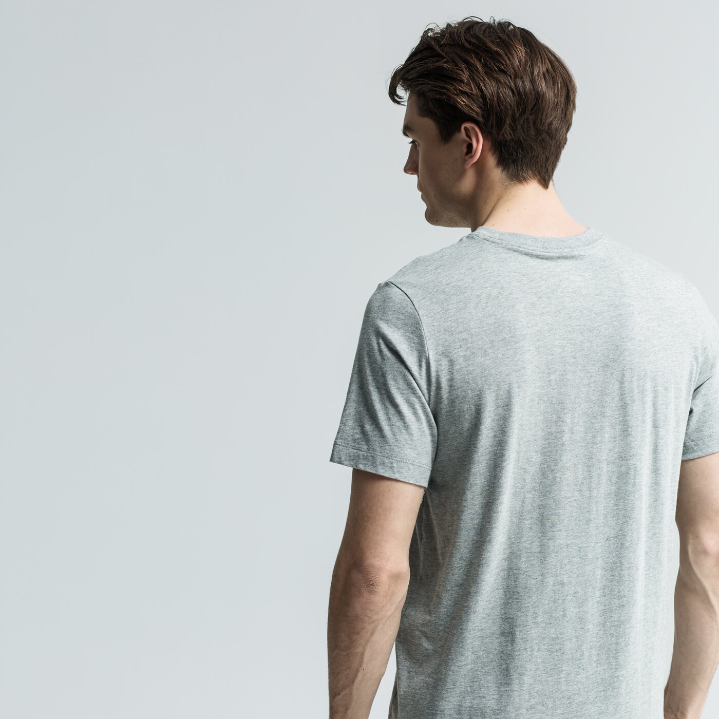 Koszulka męska NIKE T-SHIRT SS M NSW CLTR NIKE AIR 2 ar5046-063 kolor szary