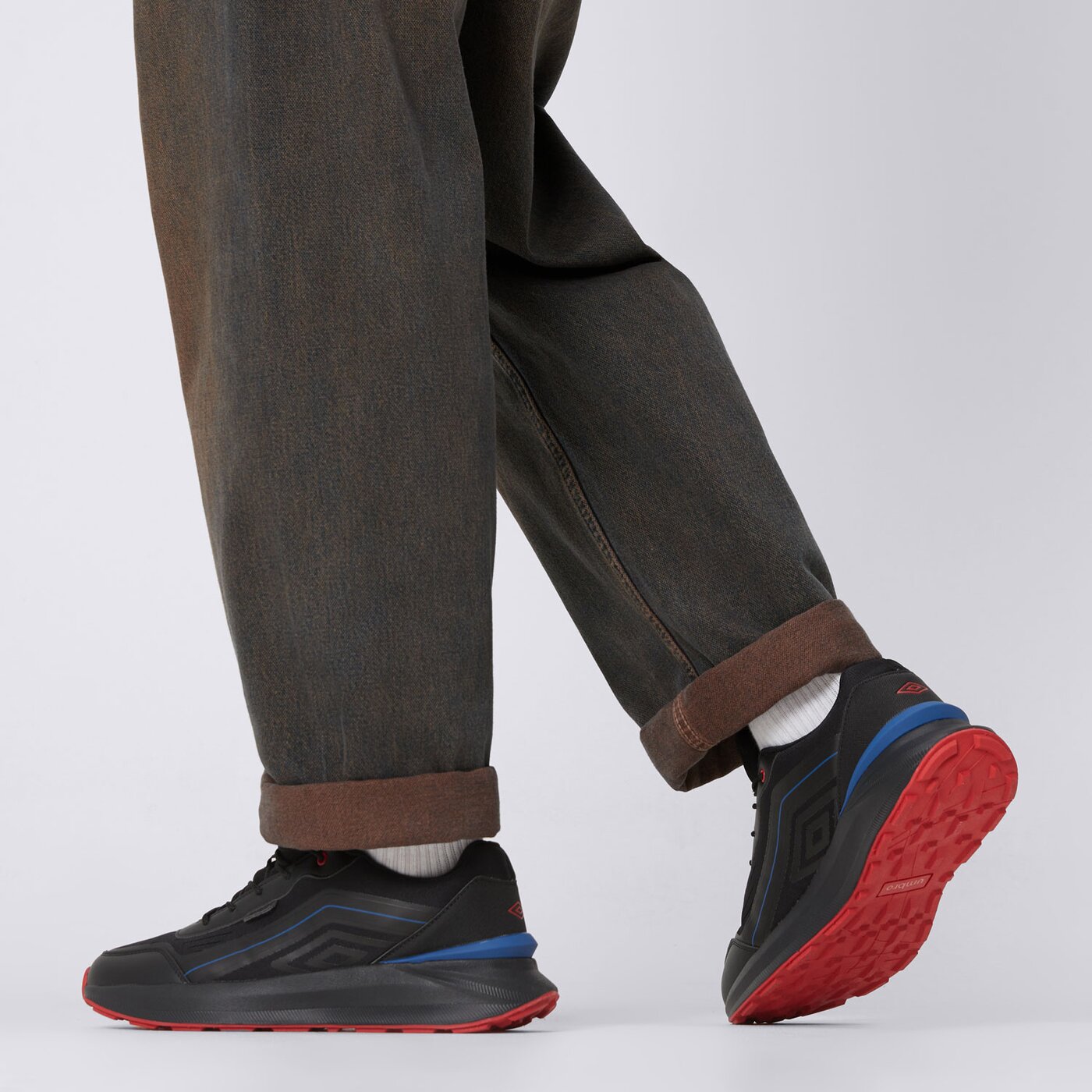 Buty sportowe męskie UMBRO GRANT umml125003 kolor czarny