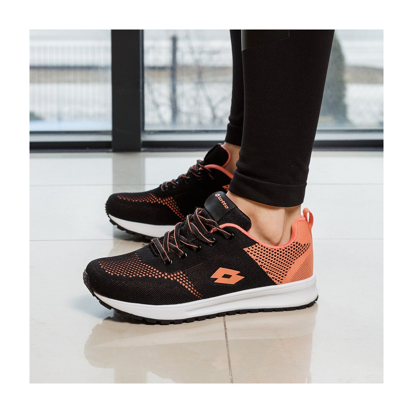 Buty treningowe damskie LOTTO CORDA lowx117001 kolor czarny