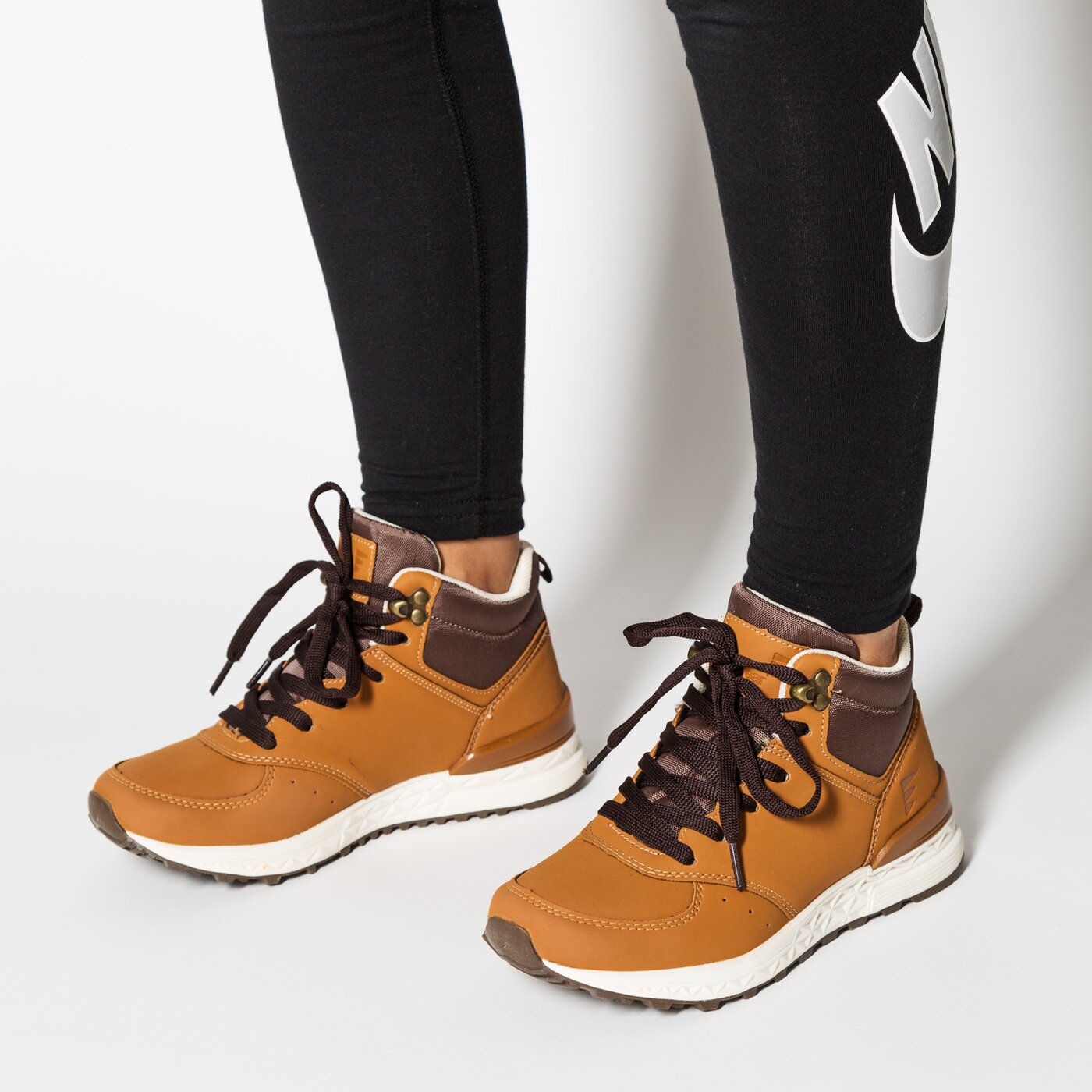 Buty outdoor damskie FEEWEAR MULL fwwo218004 kolor brązowy