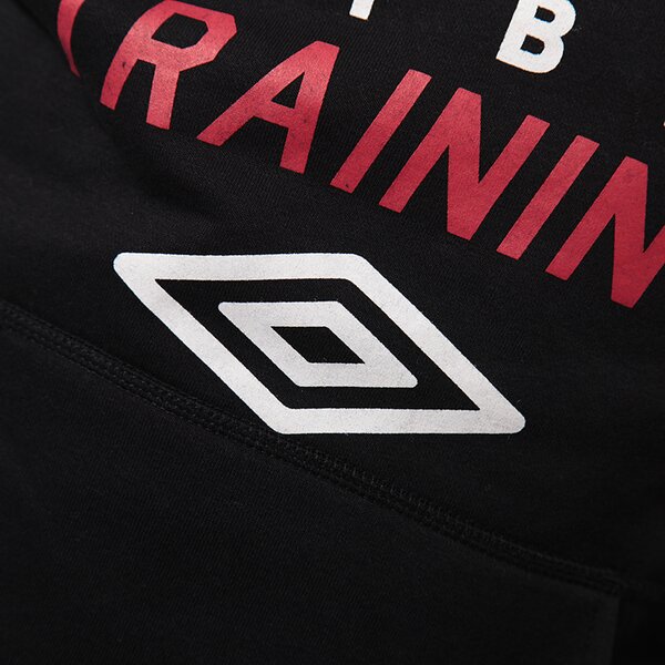 Bluza męska UMBRO BLUZA GRAPHIC FTBL OH HOODED TOP 62608u060 kolor czarny