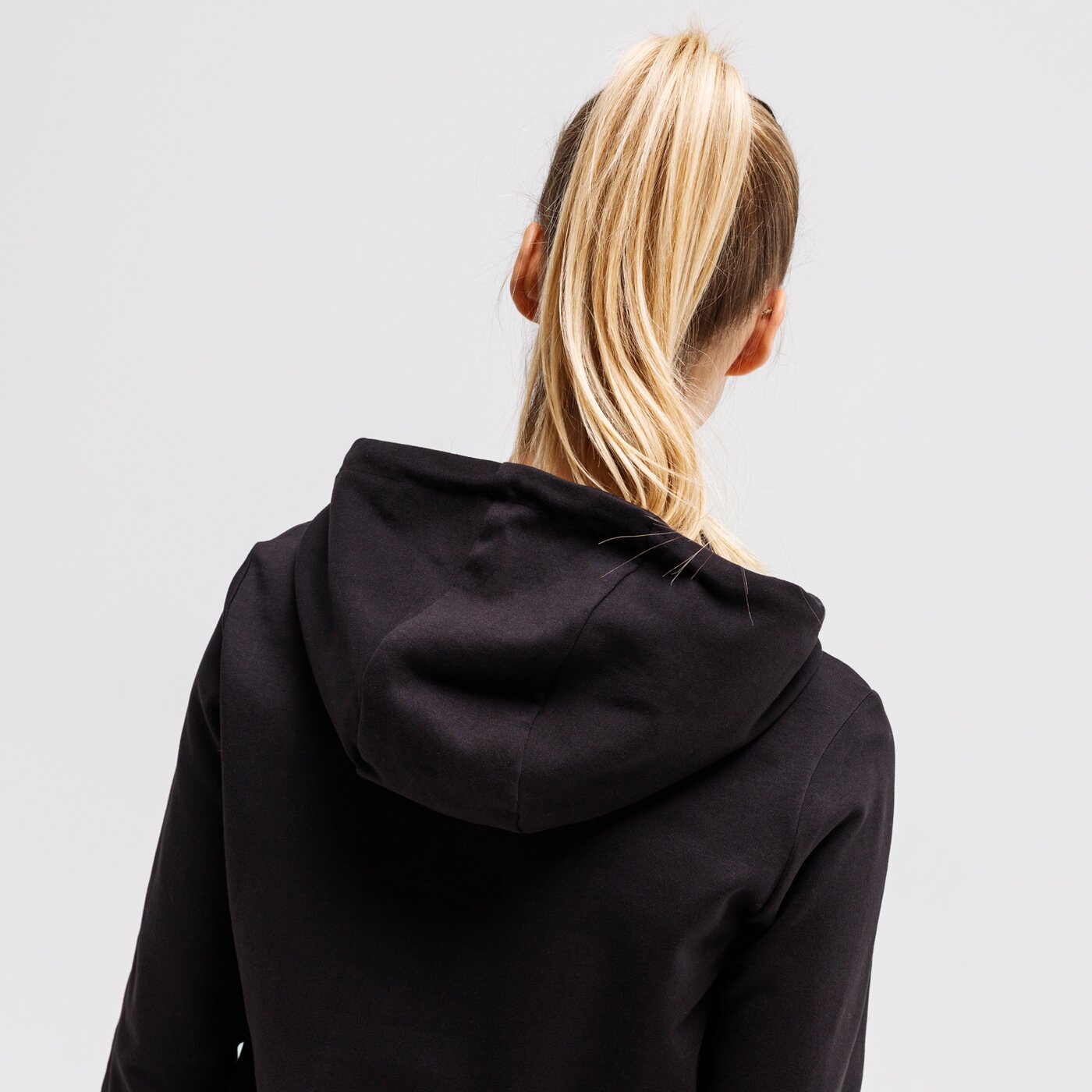 Bluza damska UMBRO BLUZA Z KAPTUREM SKYLAR ul121bld37001 kolor czarny