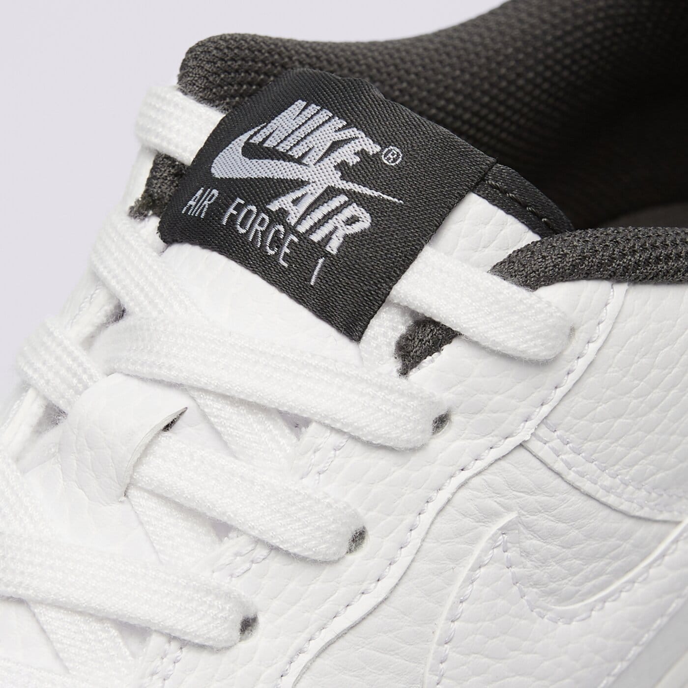 Buty dziecięce NIKE AIR FORCE 1 LV8 1 BG hj4560-100 kolor biały