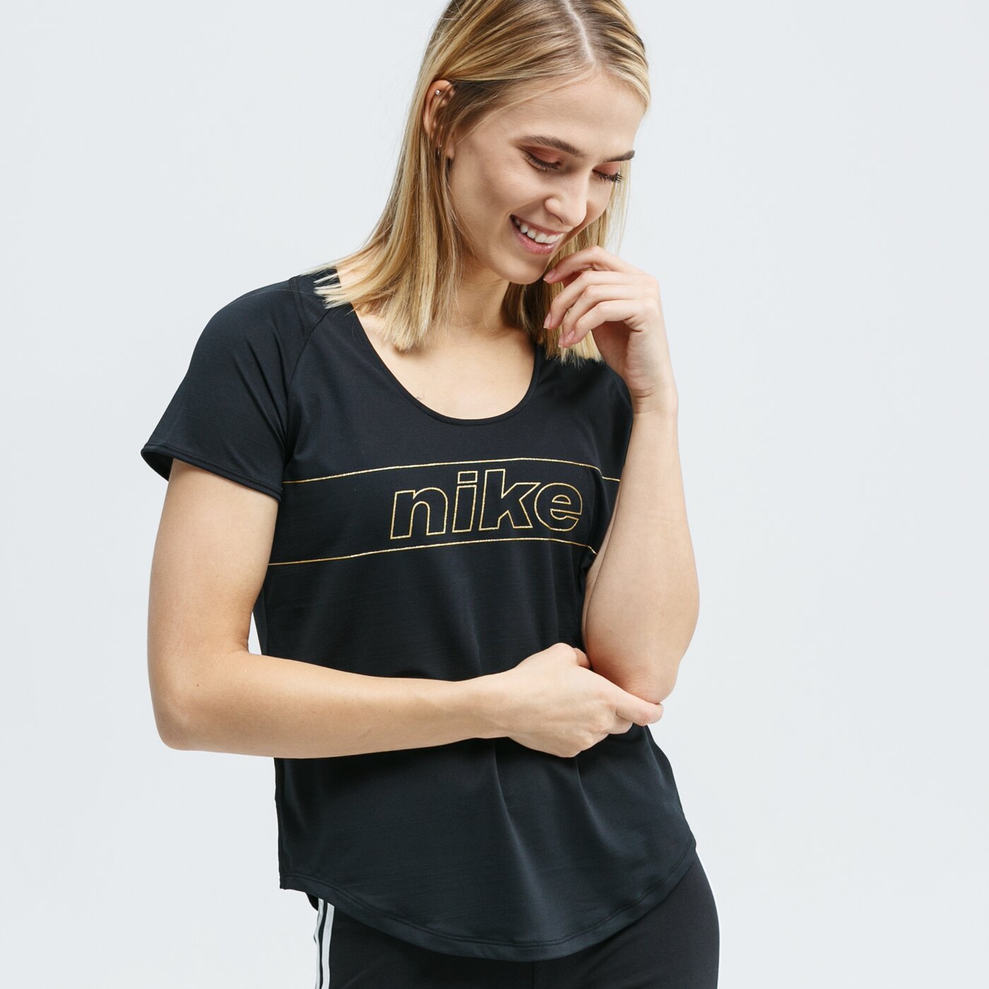 Koszulka damska NIKE T-SHIRT SS W NK SS 10K GLAM cj7095-010 kolor czarny