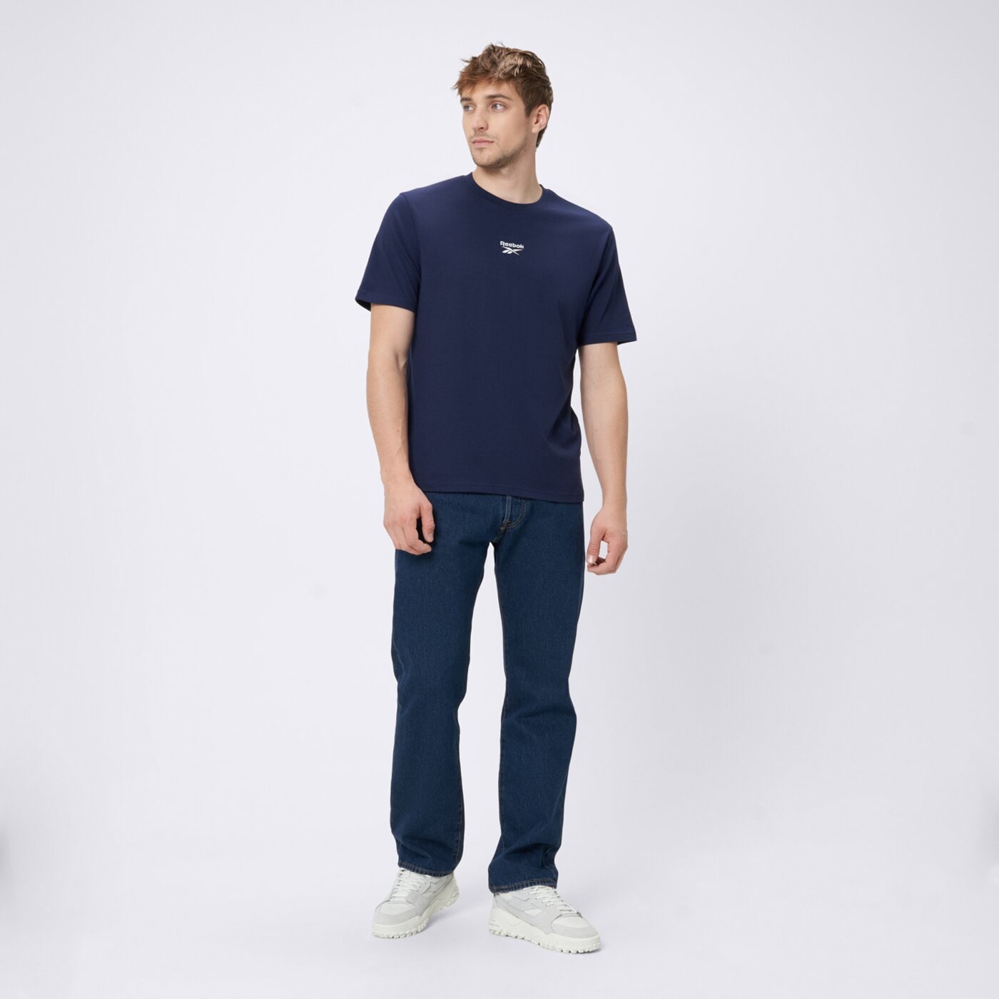 Koszulka męska REEBOK T-SHIRT MITCHAM FRNT BK LOGO CREW NECK 100240880 kolor granatowy