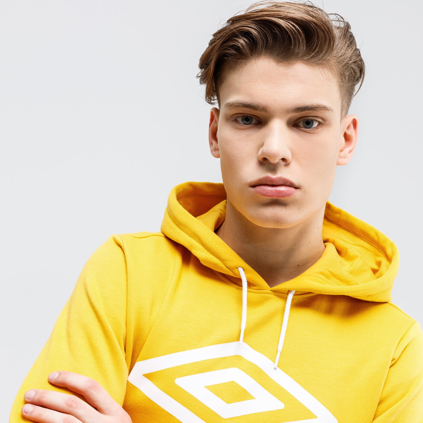 Bluza męska UMBRO BLUZA Z KAPTUREM FW LARGE LOGO 65629u-hv9 kolor żółty