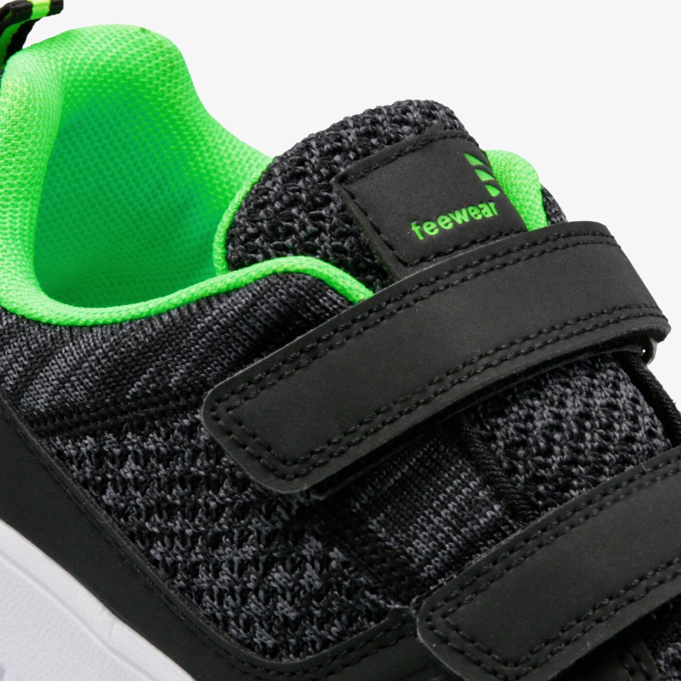 Buty dziecięce FEEWEAR SCORE II fwjkm119002 kolor czarny