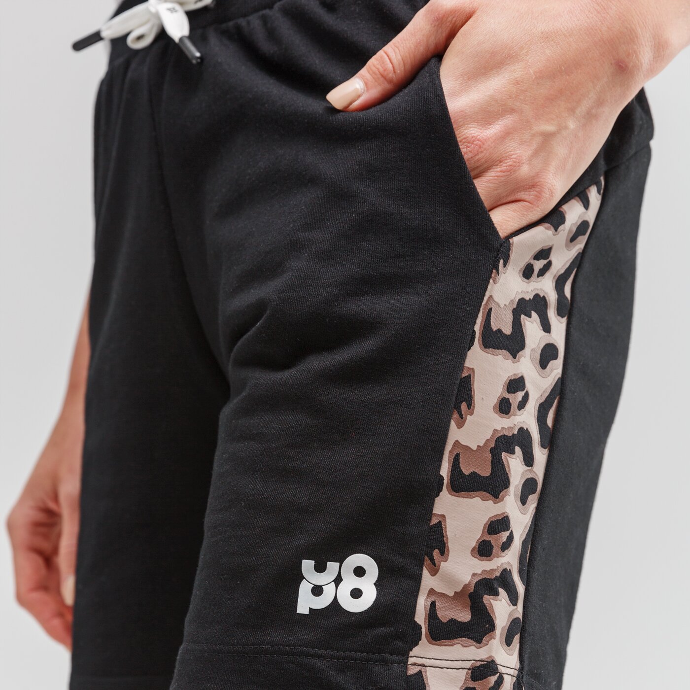 Spodenki damskie UP8 SZORTY TAIF up120szd04002 kolor czarny