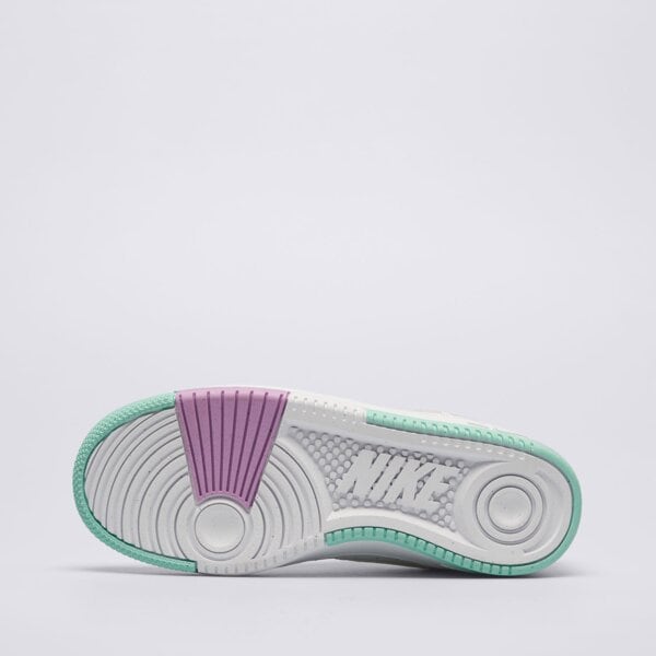 Buty sportowe damskie NIKE GAMMA FORCE AT fn7109-100 kolor biały