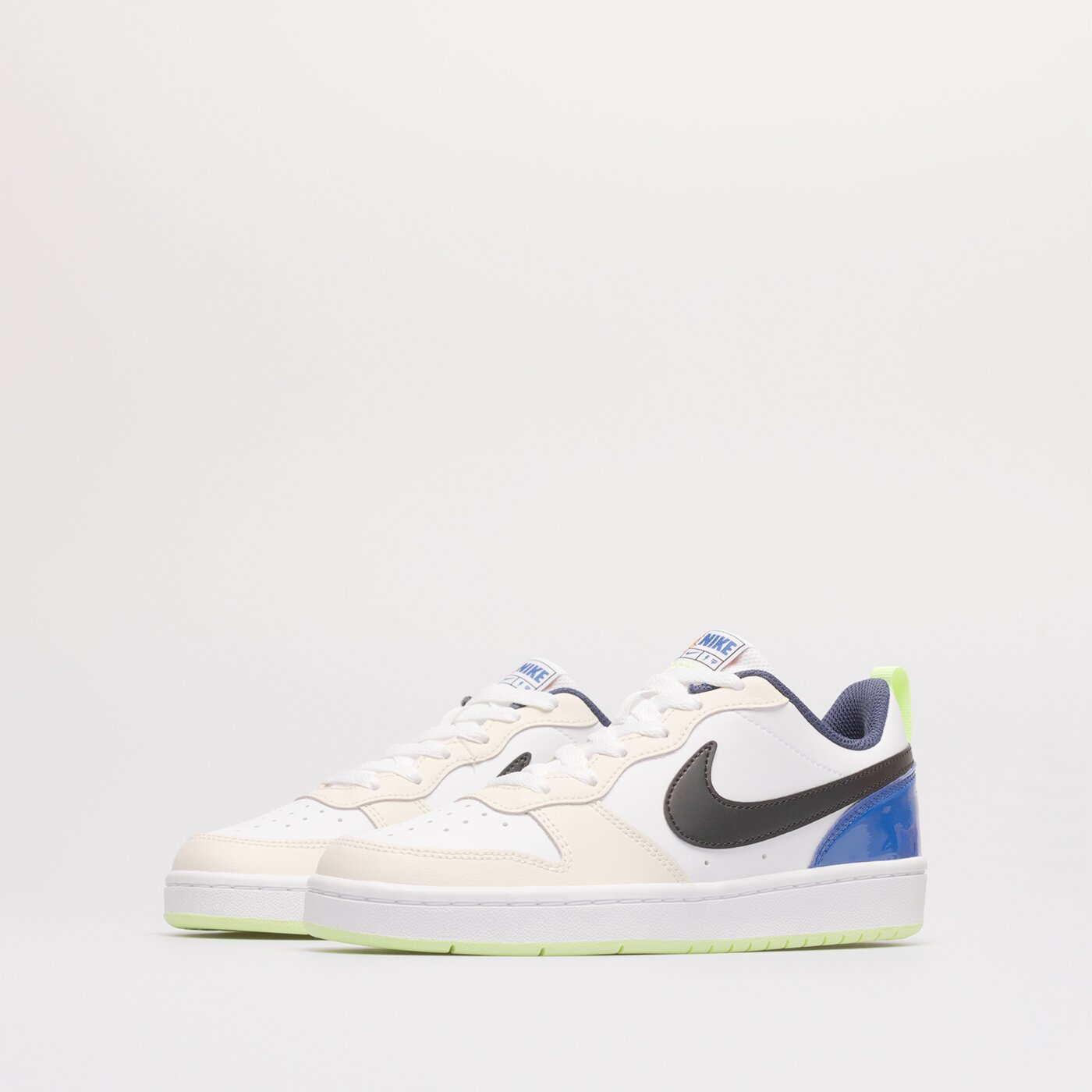 Buty dziecięce NIKE COURT BOROUGH LOW 2 SE (GS) fb1394-101 kolor biały