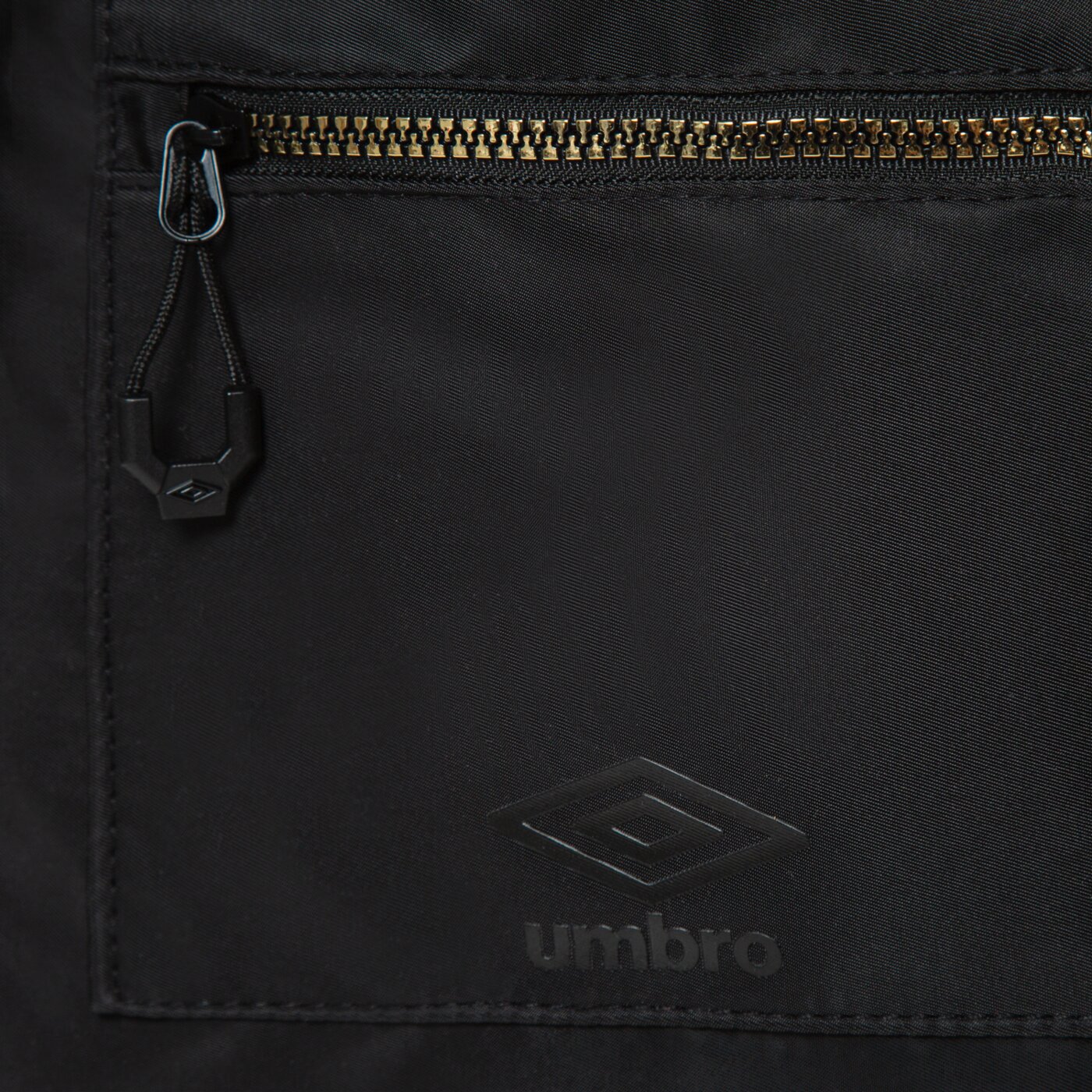 Torba sportowa damska UMBRO TORBA STIRLING ul122tod02001 kolor czarny