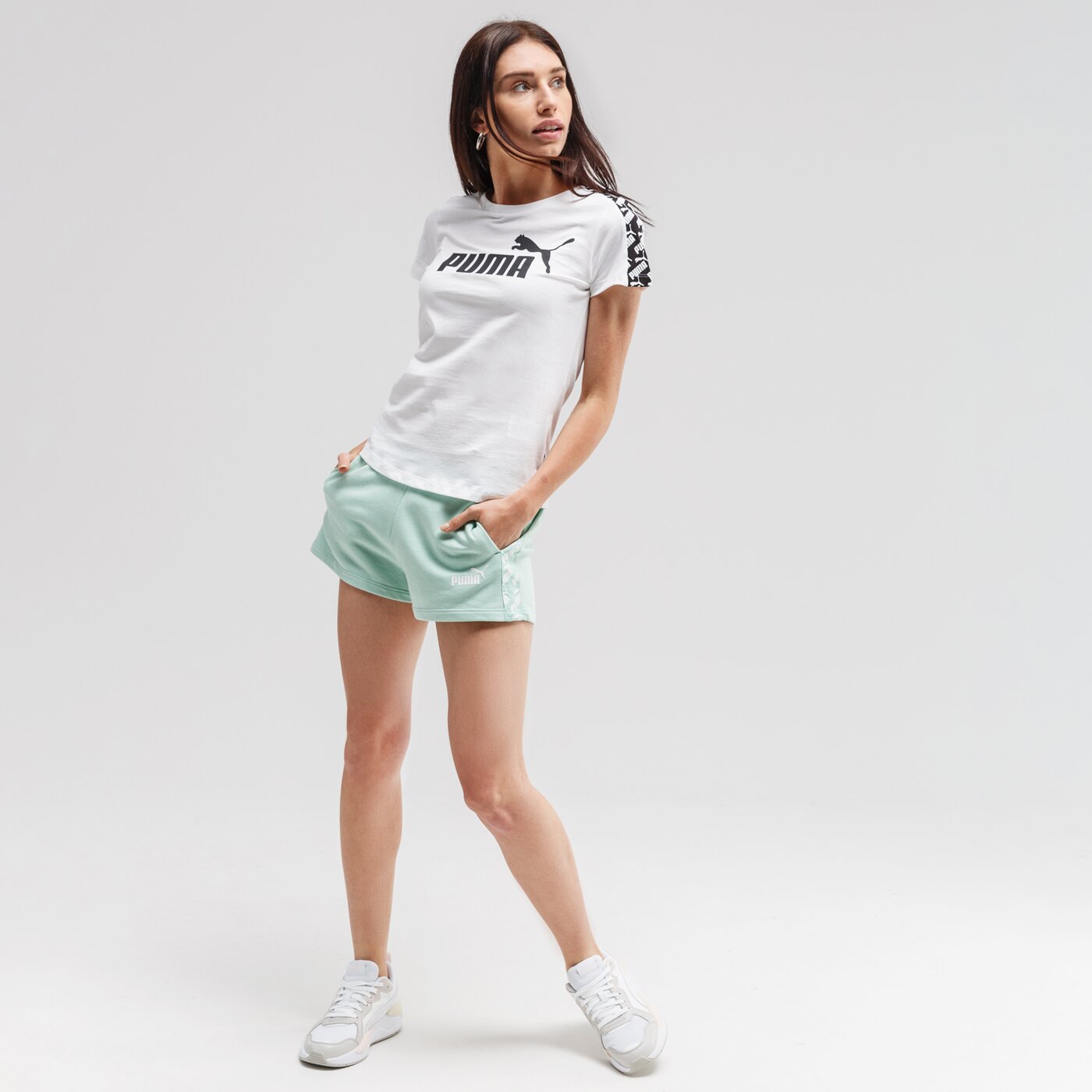 Spodenki damskie PUMA SZORTY AMPLIFIED 2" TR 582548 32 kolor zielony