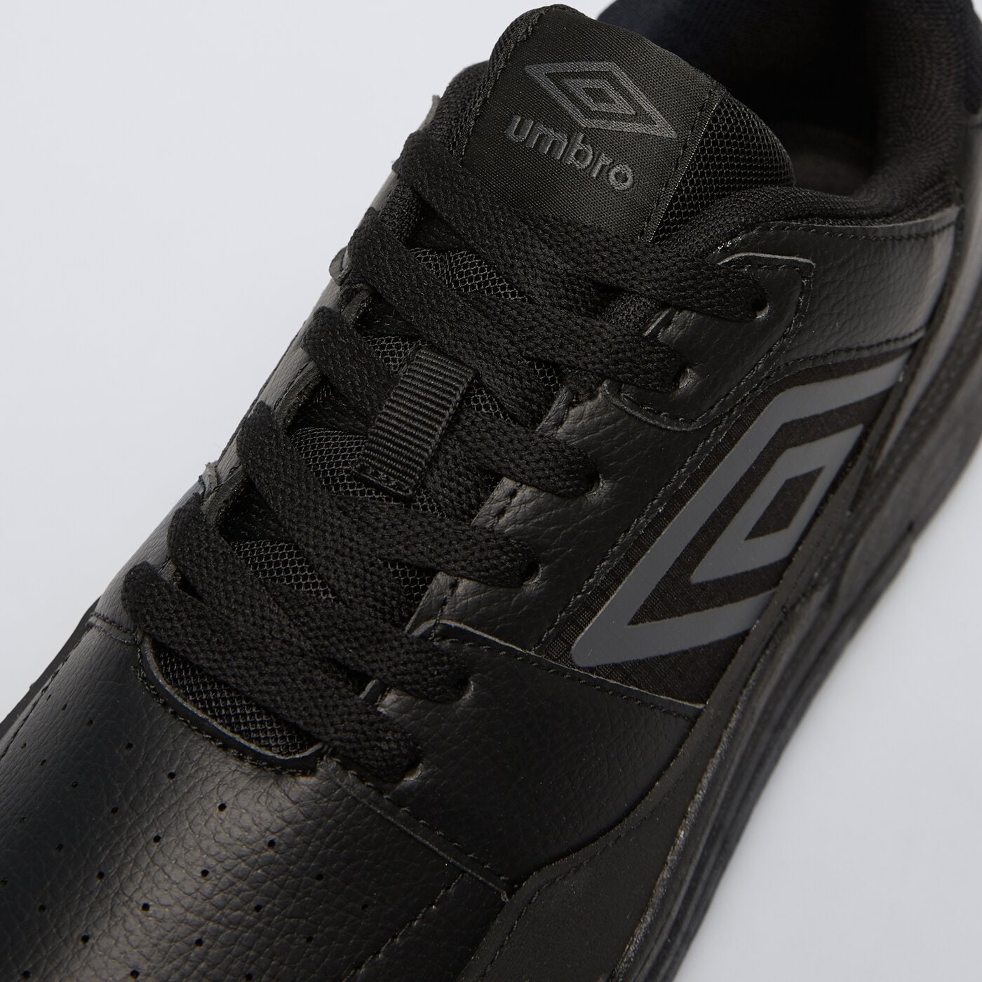 Buty sportowe męskie UMBRO KIRBY umml224005 kolor czarny