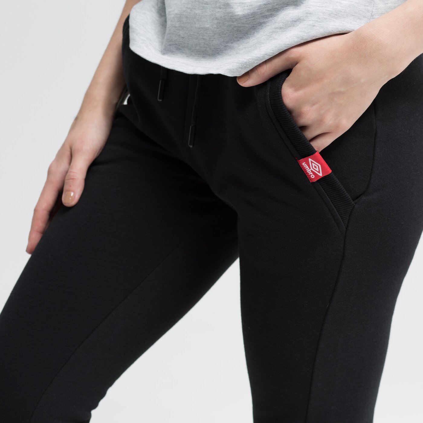Spodnie dresowe damskie UMBRO SPODNIE BISTON ul39spd21002 kolor czarny