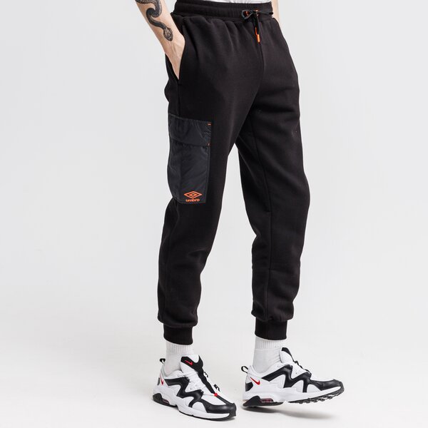 Spodnie dresowe męskie UMBRO SPODNIE DANNI ul121spm36001 kolor czarny