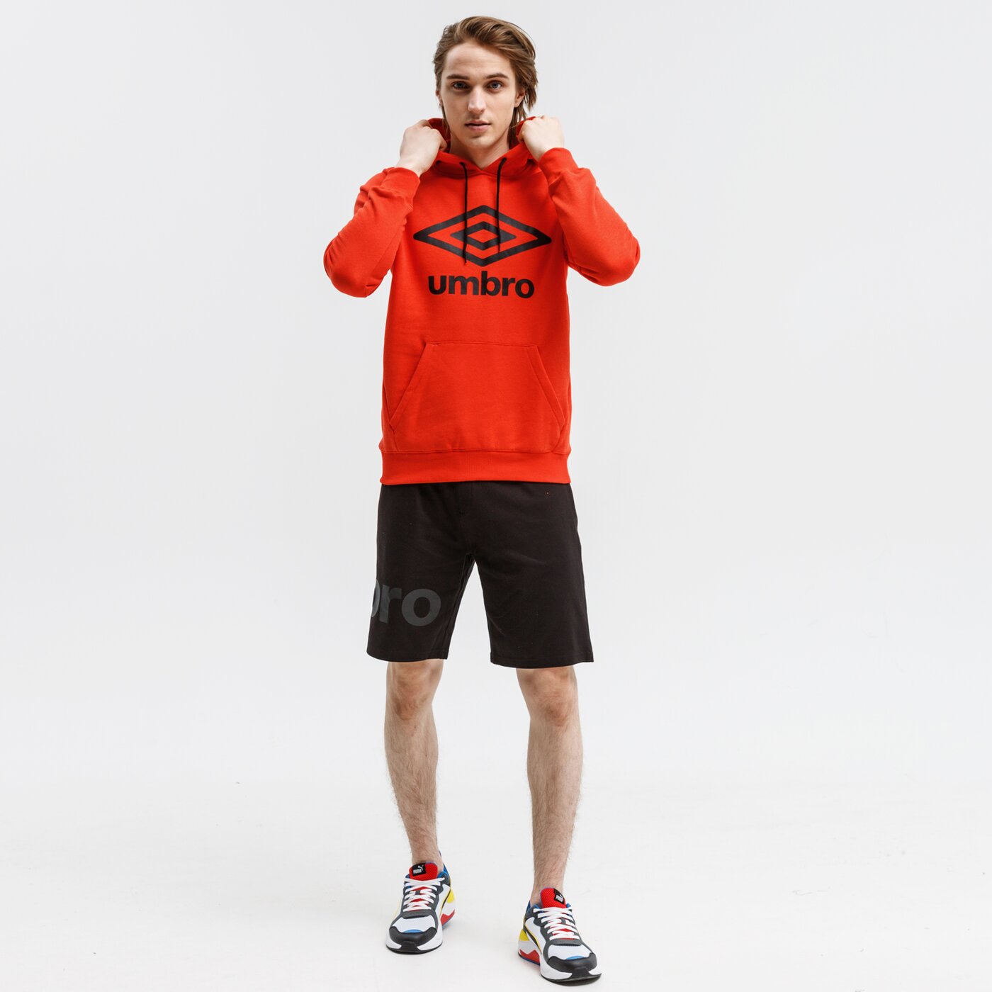 Bluza męska UMBRO BLUZA Z KAPTUREM FW LARGE LOGO 65835u-6vb kolor czerwony