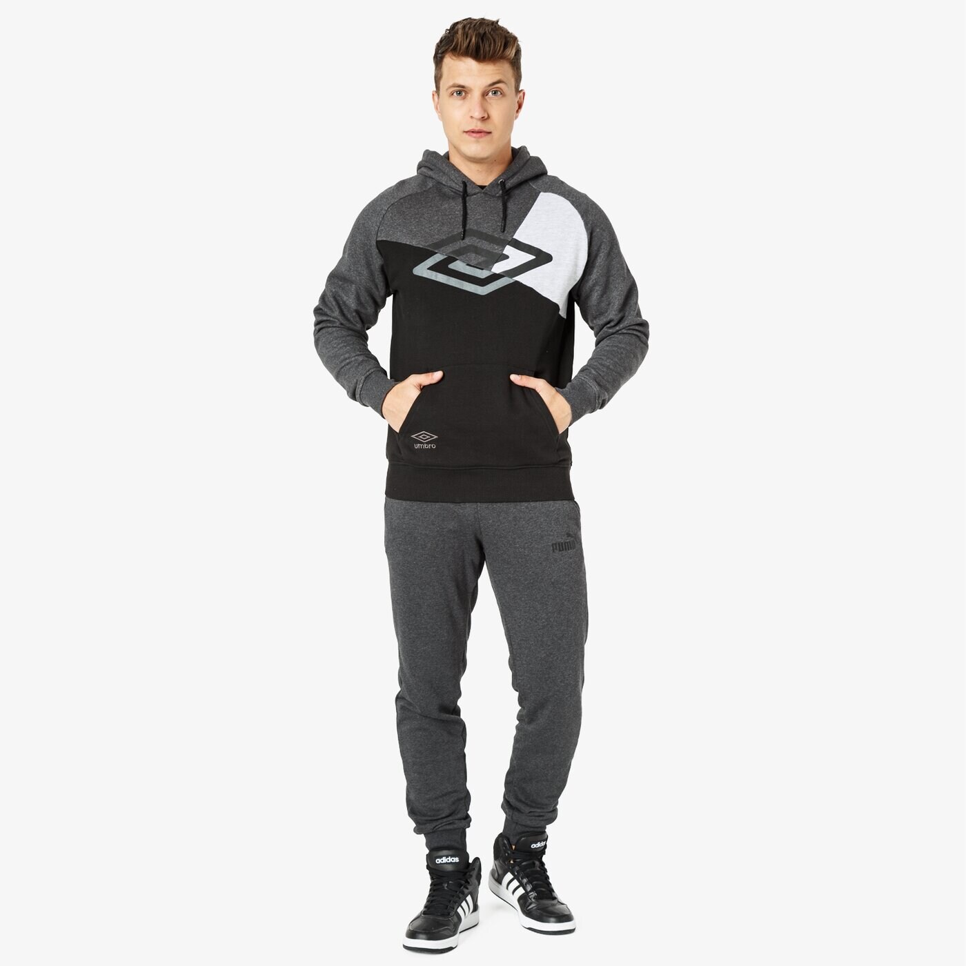 Spodnie dresowe męskie PUMA SPODNIE ELEVATED ESS SLLIM TR 85242907 kolor czarny