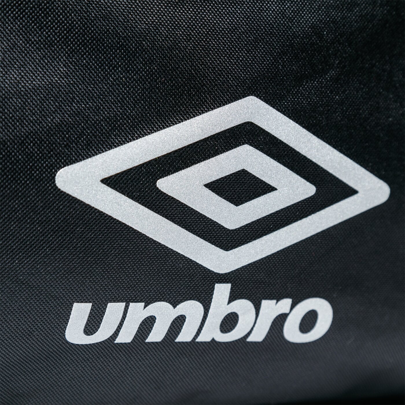 Torba sportowa damska UMBRO TORBA CHESTER ul320tom41001 kolor czarny