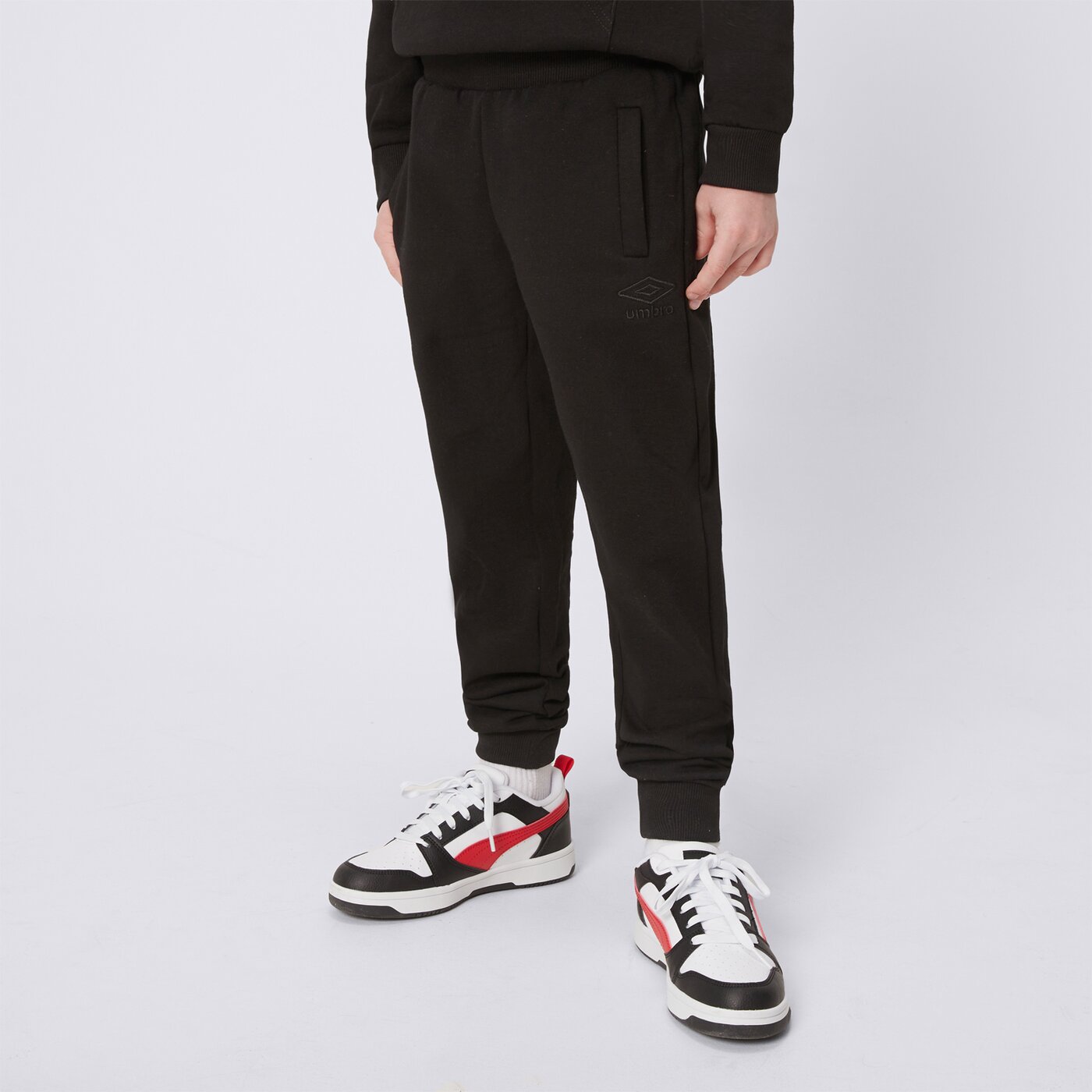 Spodnie dziecięce UMBRO SPODNIE GWILLYN JR ul125spmj9001 kolor czarny