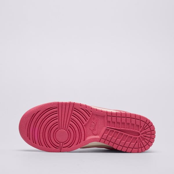 Buty sportowe damskie NIKE DUNK LOW dd1873-600 kolor różowy
