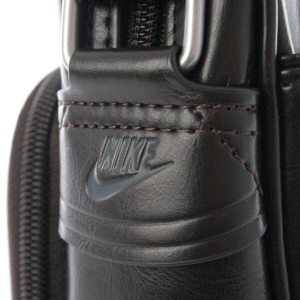Torba sportowa damska NIKE TORBA HERITAGE SI SMALL ITEMS II ba4270226 kolor brązowy