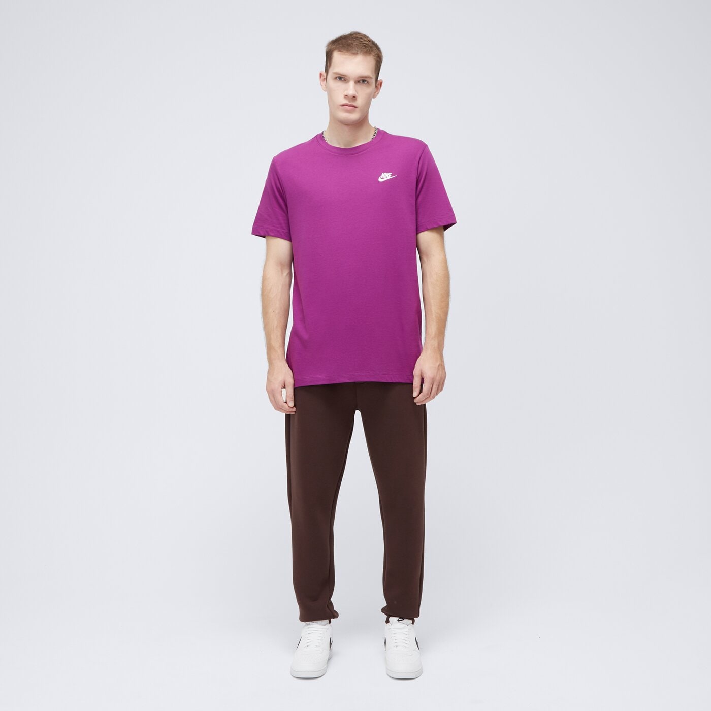 Koszulka męska NIKE T-SHIRT NIKE SPORTSWEAR CLUB ar4997-504 kolor brązowy