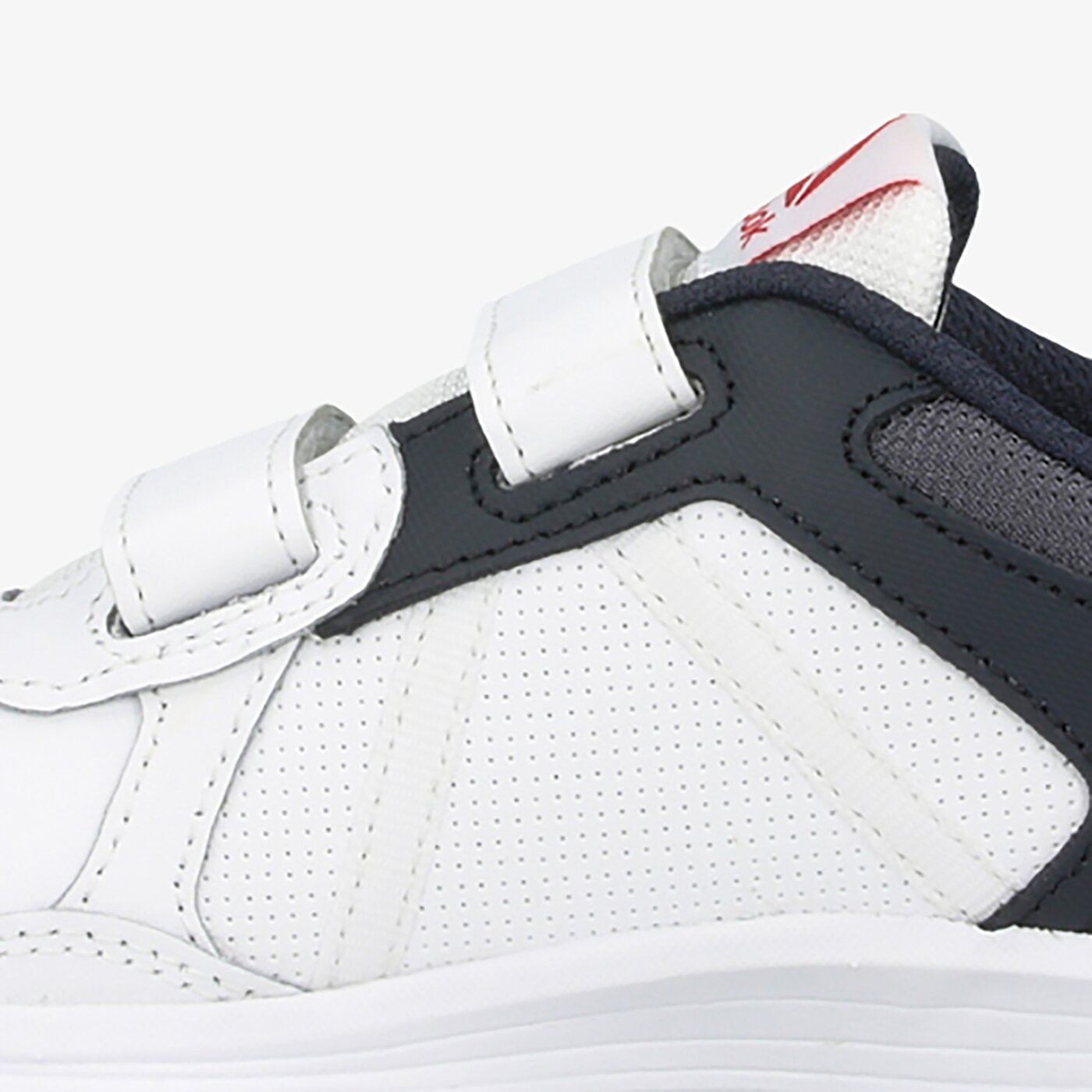 Buty treningowe dla dzieci REEBOK ALMOTIO 4.0 LTR 2V dv8717 kolor biały