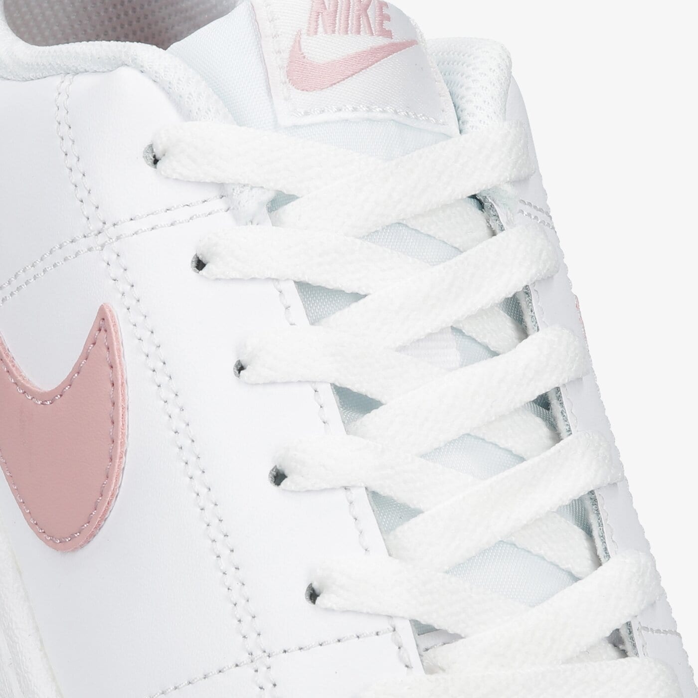 Buty sportowe damskie NIKE COURT ROYALE 2 cu9038-105 kolor biały