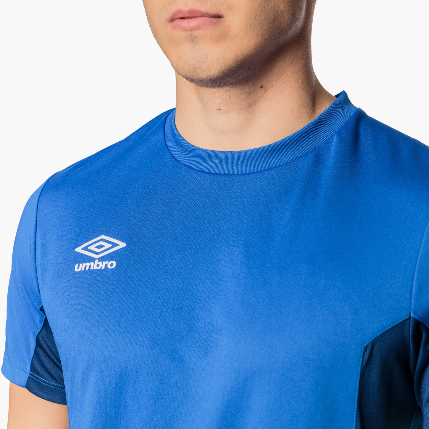 Koszulka męska UMBRO T-SHIRT ELITE TRAINING JERSEY 64542uer9 kolor niebieski