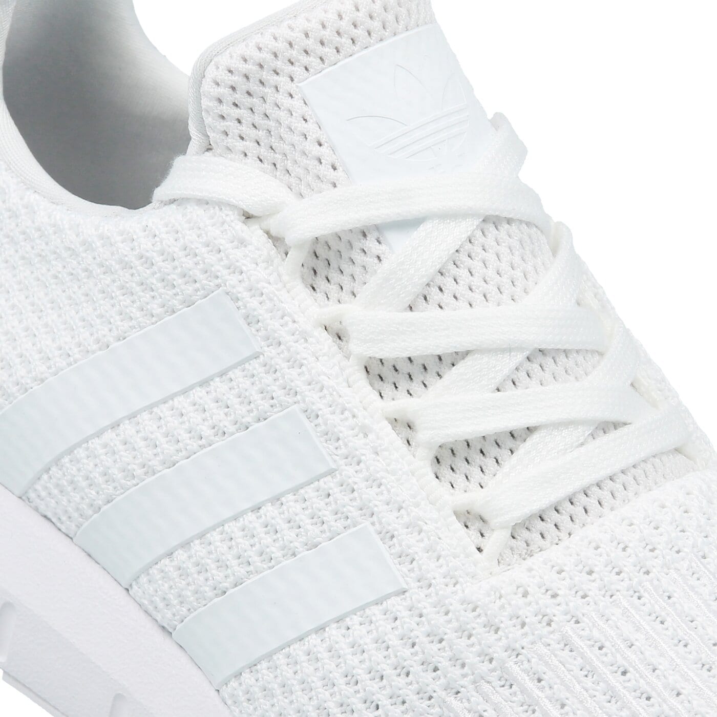 Buty sportowe damskie ADIDAS SWIFT RUN W cq2021 kolor biały