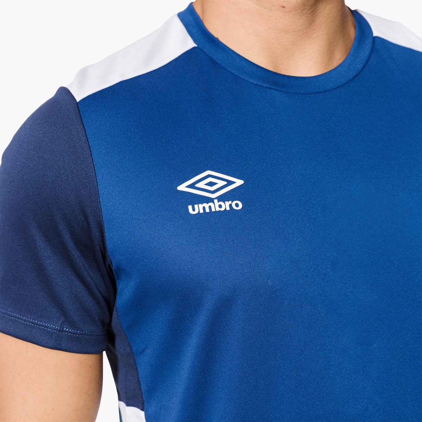 Koszulka męska UMBRO T-SHIRT SS TRAINING JERSEY 64509uev9 kolor granatowy
