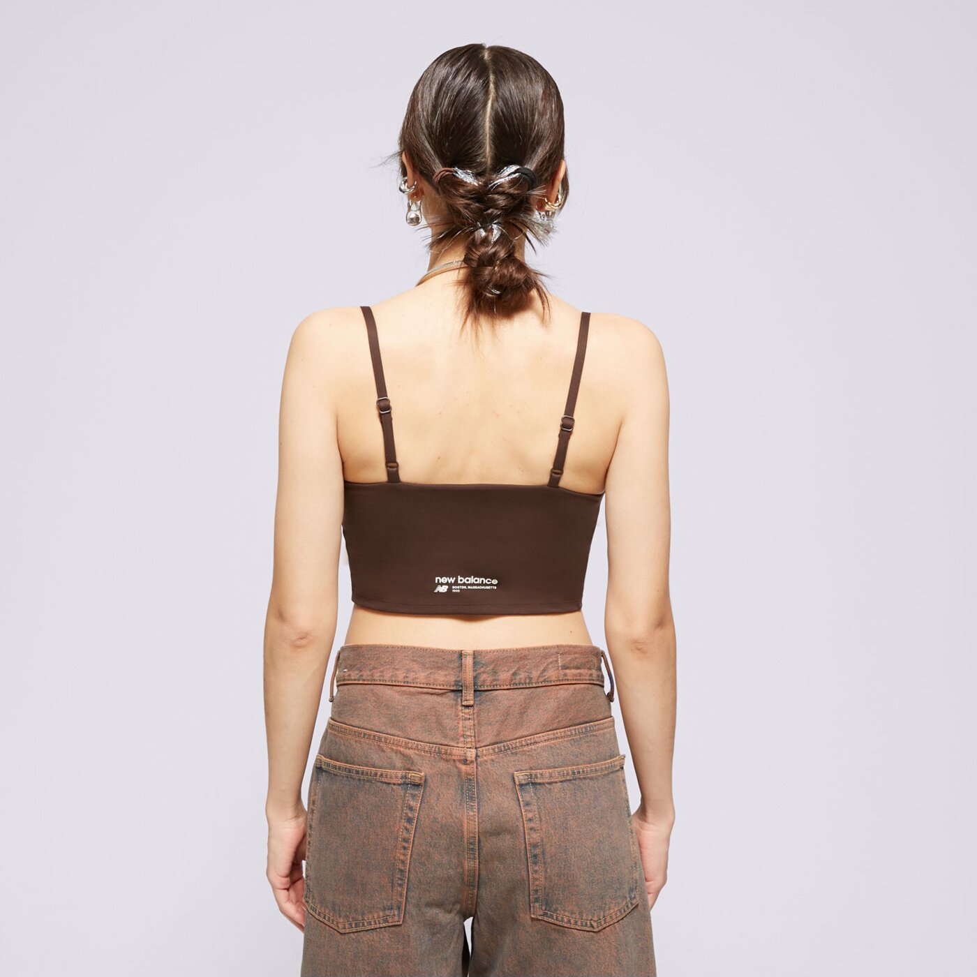 Top damski NEW BALANCE TOP LINEAR HERITAGE SOFT BRA wb41030kcf kolor brązowy
