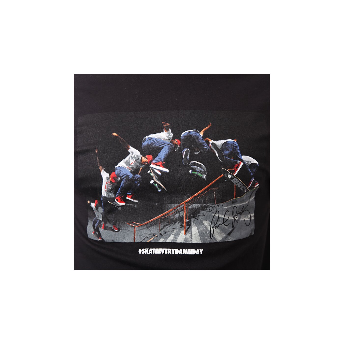 Koszulka męska NIKE T-SHIRT SB DF PROD PHOTO TEE 589930010 kolor czarny