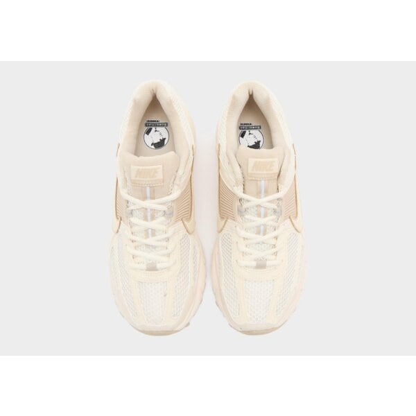 Buty sportowe damskie NIKE W ZOOM VOMERO 5 GCEL GCEL fq6868-111 kolor beżowy