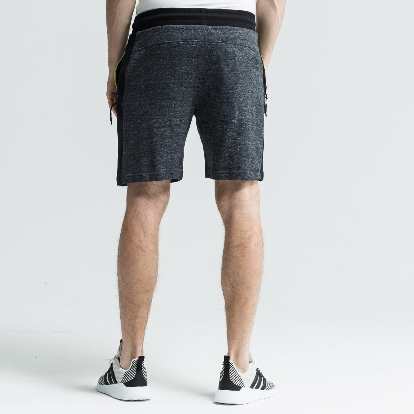 Spodenki męskie UMBRO SZORTY RETAT ul19szm26001 kolor czarny