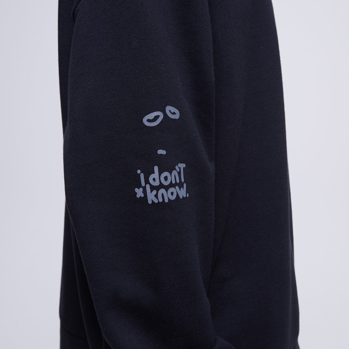 S.NOW JOB SIZEER CREWNECK “I DON'T KNOW” BLACK si123blu51001 kolor czarny