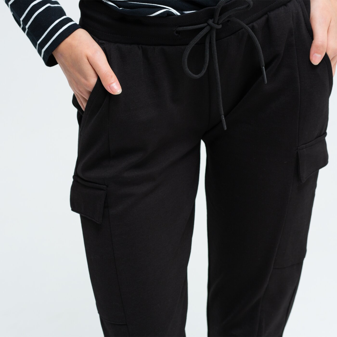 Spodnie dresowe damskie FEEWEAR SPODNIE PANTALONA fw39spd12001 kolor czarny