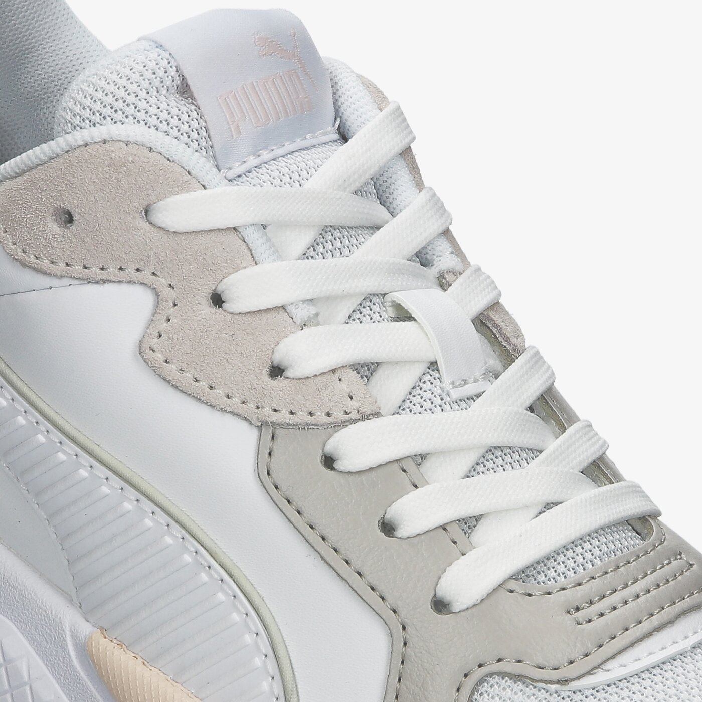 Buty sportowe damskie PUMA X-RAY GAME 37284904 kolor biały