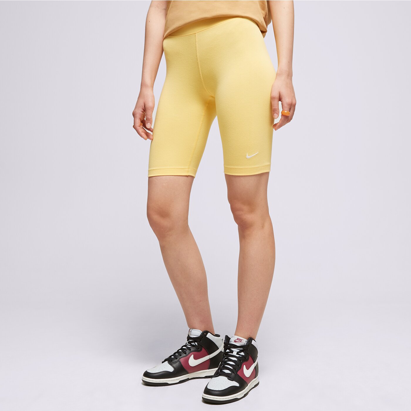 NIKE SZORTY W NSW ESSNTL MR BIKER cz8526-795 kolor żółty