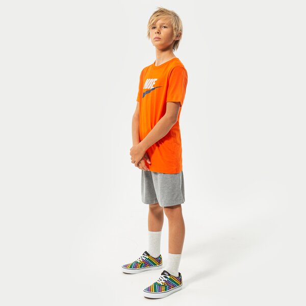 Koszulka dziecięca NIKE T-SHIRT SPORTSWEAR BOY ar5252-817 kolor pomarańczowy