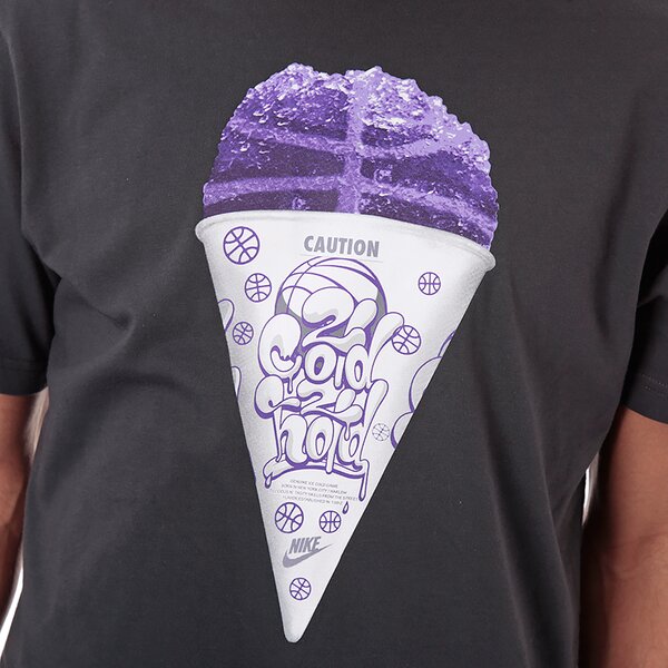 Koszulka męska NIKE T-SHIRT SNO CONE TEE 589506060 kolor czarny