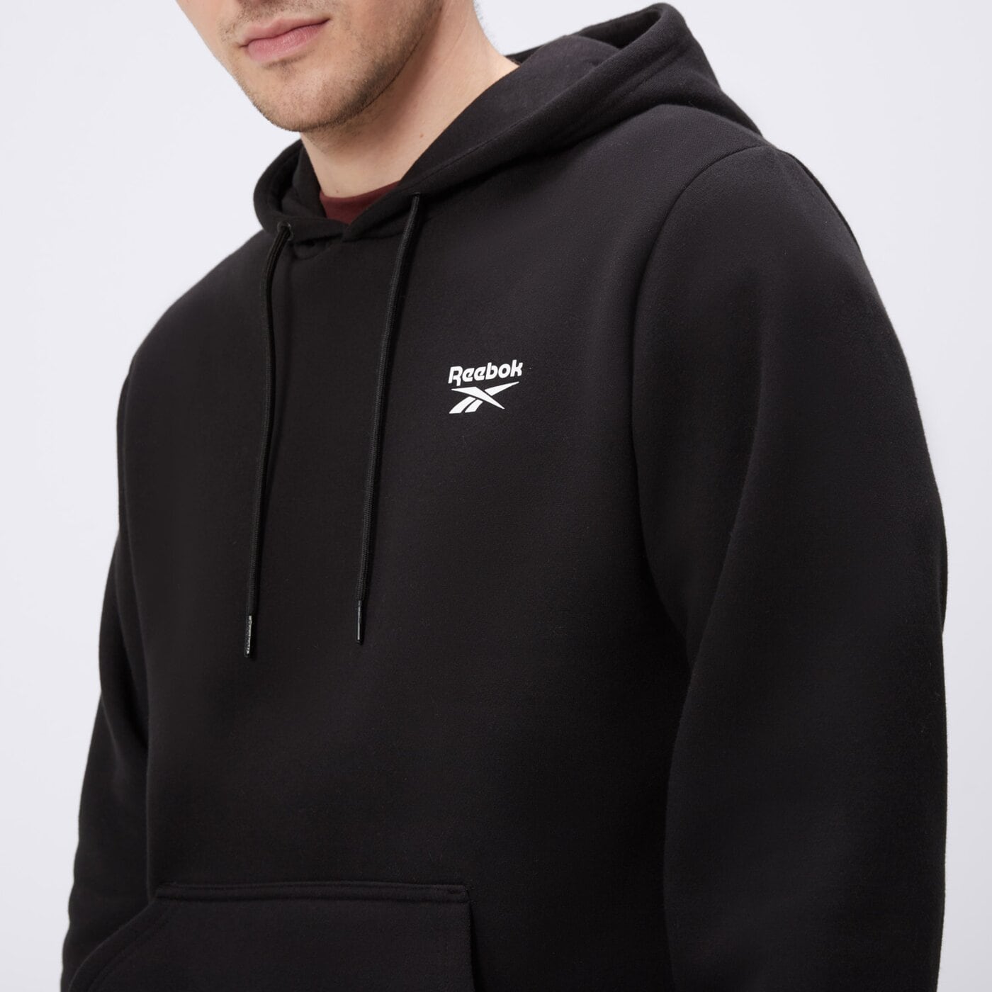 Bluza męska REEBOK BLUZA Z KAPTUREM NOAH SMALL LOGO 100240570 kolor czarny