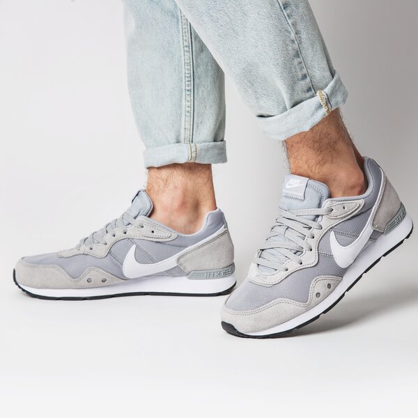 Buty sportowe męskie NIKE VENTURE RUNNER ck2944-003 kolor szary