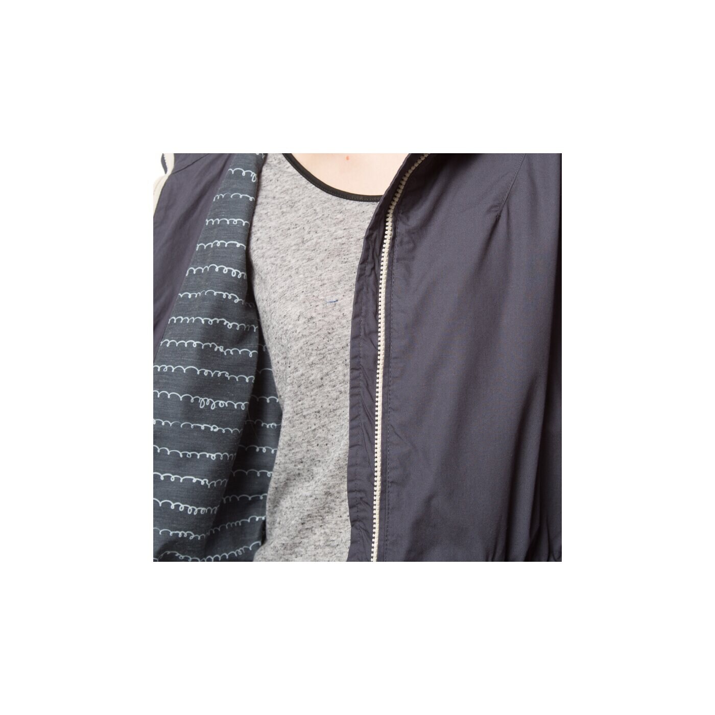 Kurtka przejściowa damska CONFRONT KURTKA WEZUWIUSZ cf16kud02001 kolor granatowy