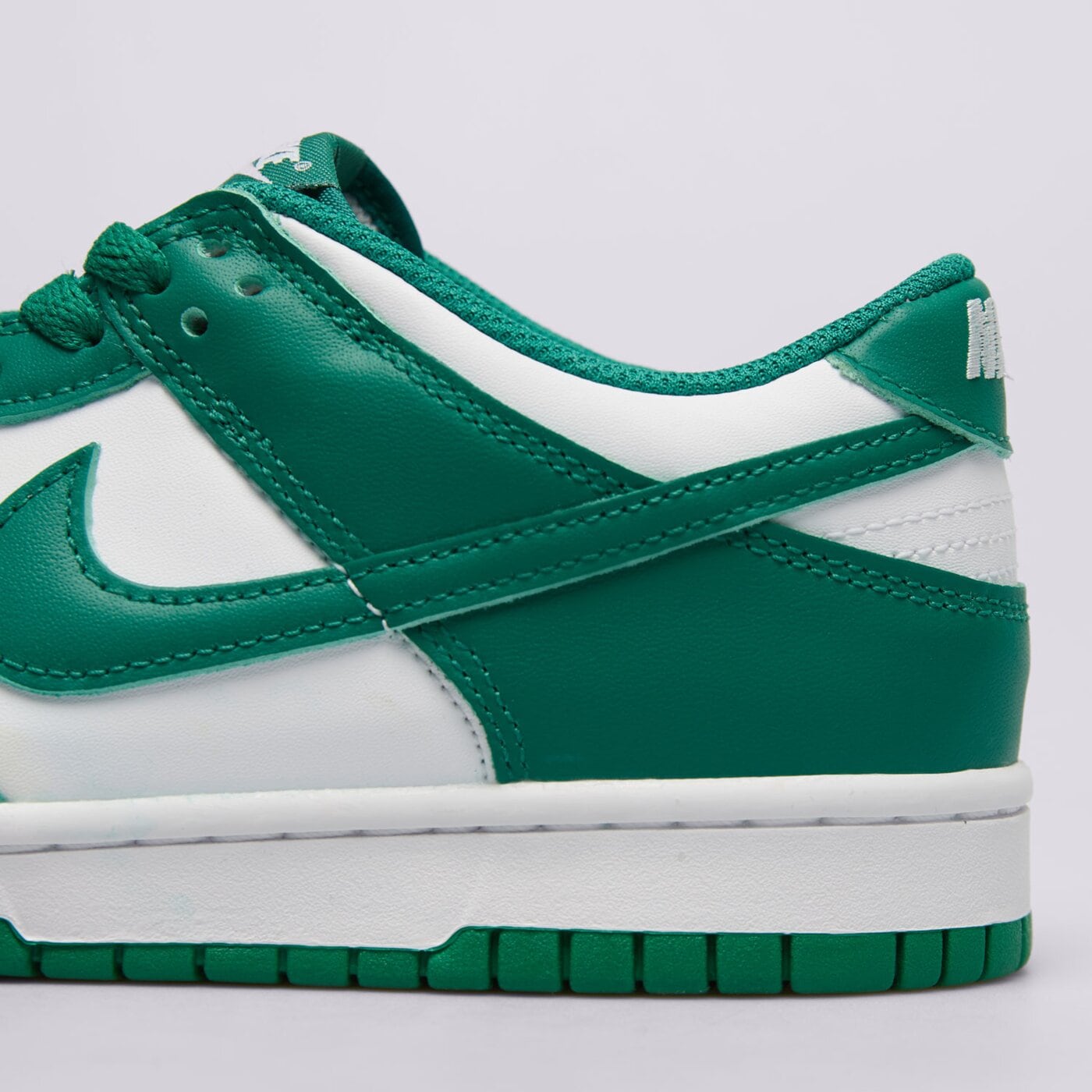 Buty dziecięce NIKE DUNK LOW fb9109-114 kolor zielony