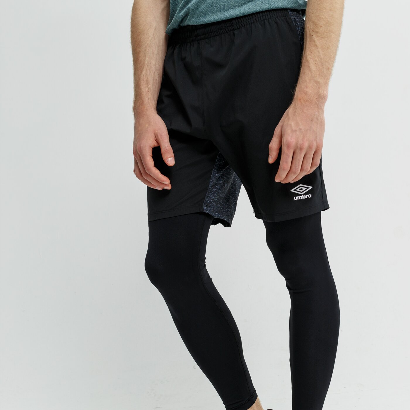 Spodenki męskie UMBRO SZORTY SILO TRAINING WOVEN 65321u-1ap kolor czarny