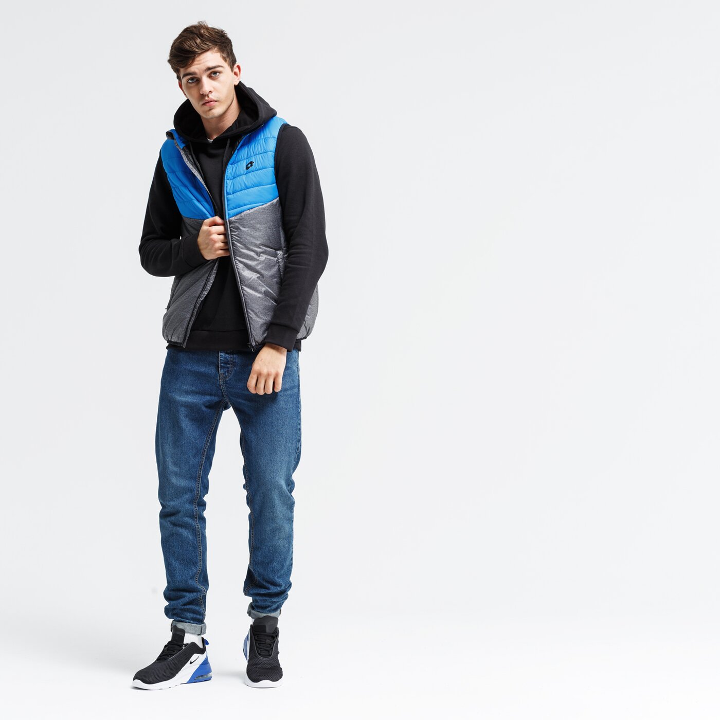 Bluza męska UMBRO BLUZA Z KAPTUREM BAGRAT ul39blm18002 kolor czarny